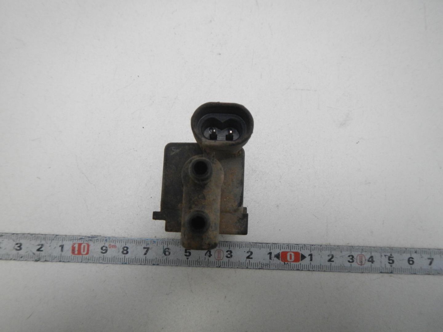 Клапан вентиляции топливного бака