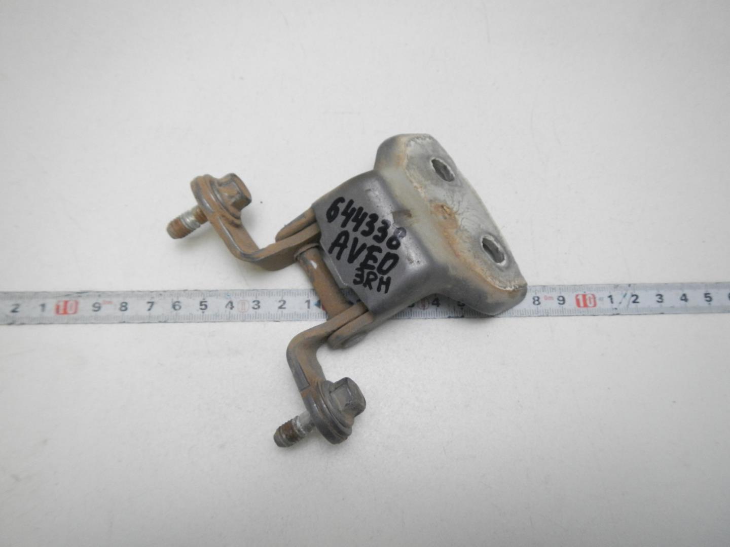 Петля двери задней правой нижняя