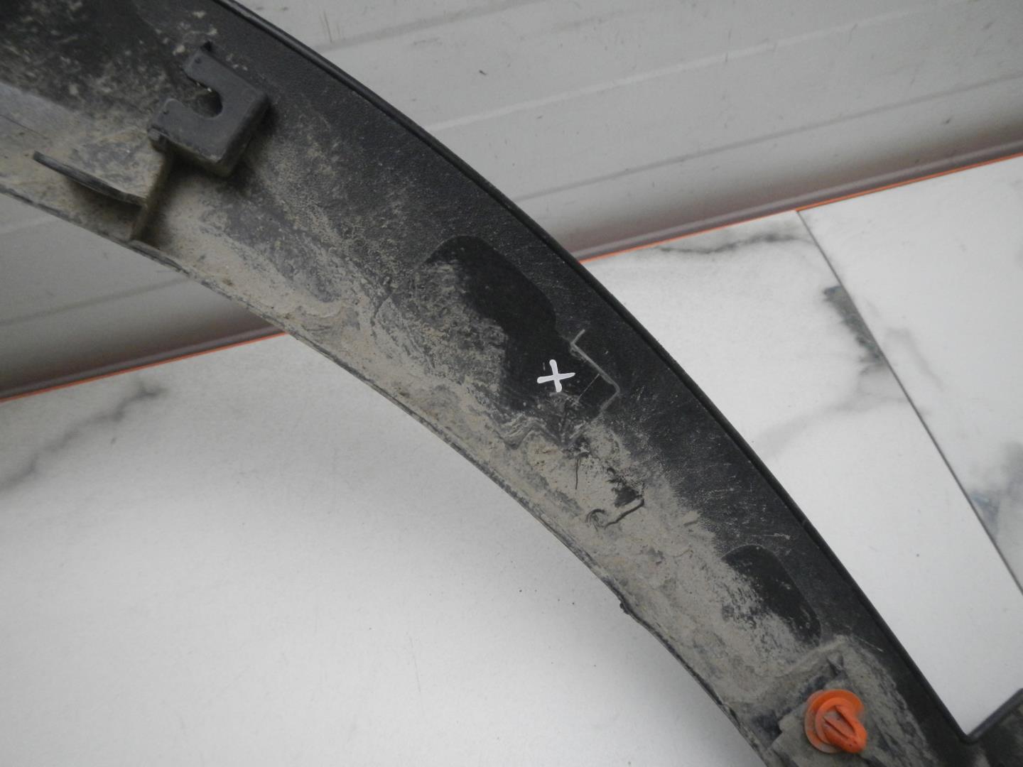 Накладка на крыло