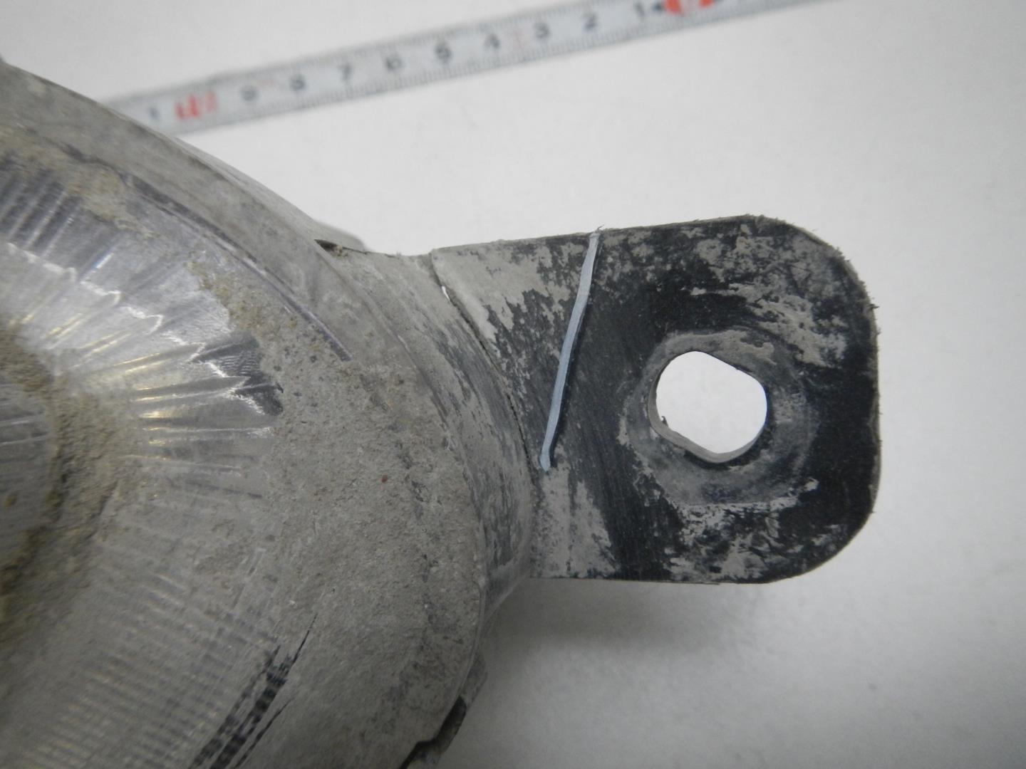 Фара противотуманная левая