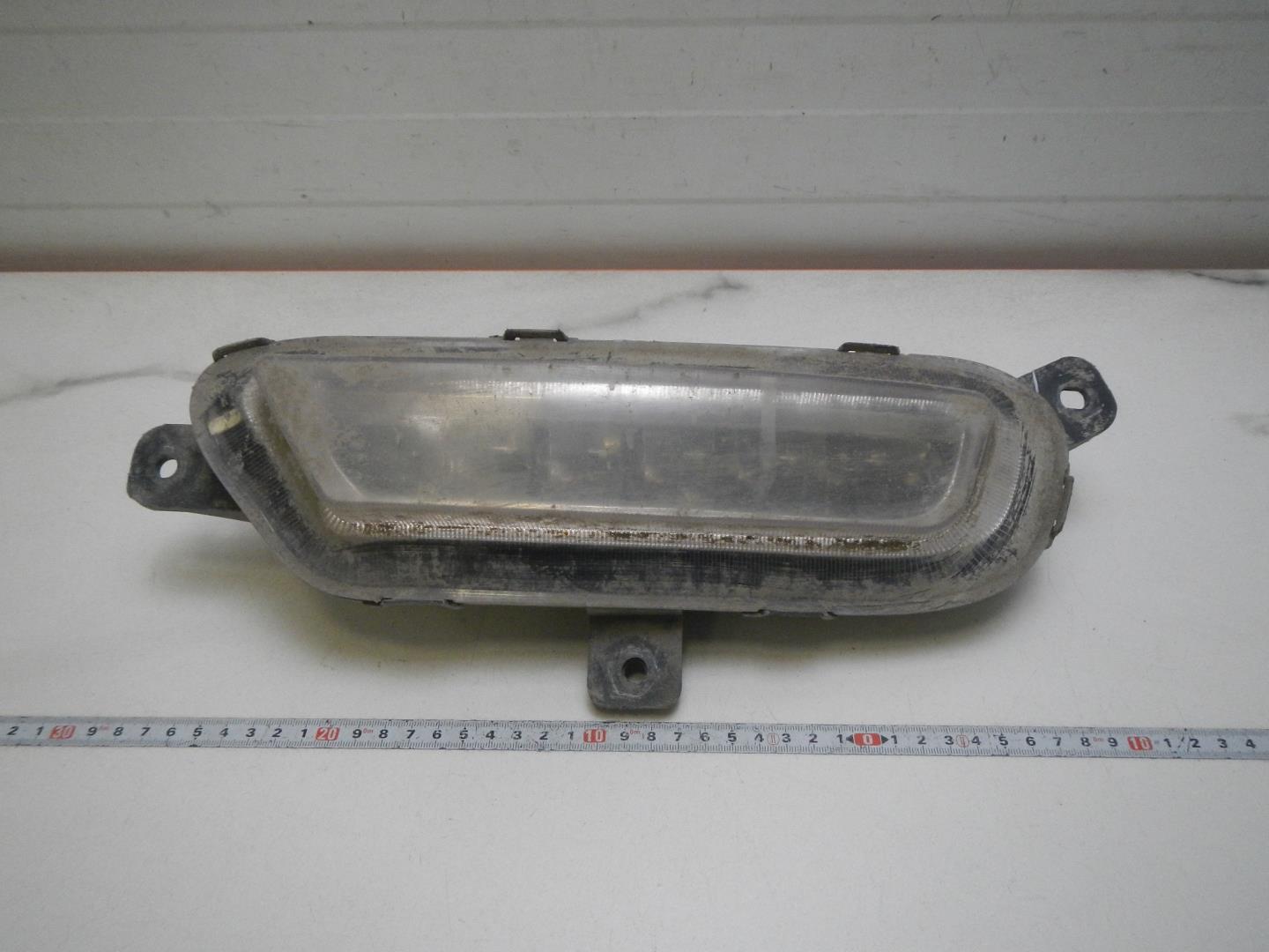 Фара противотуманная левая