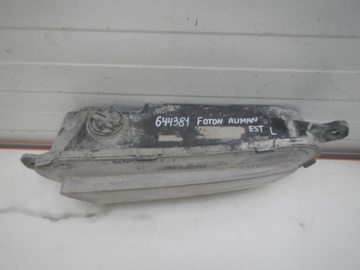 Фара противотуманная левая