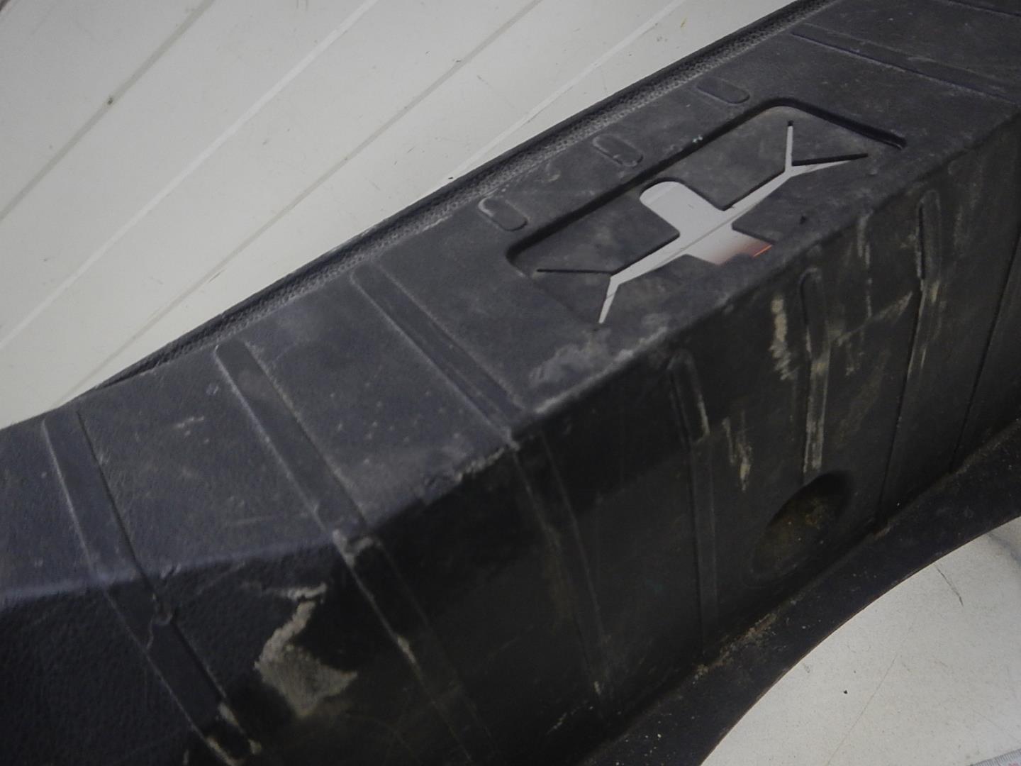 Обшивка багажника