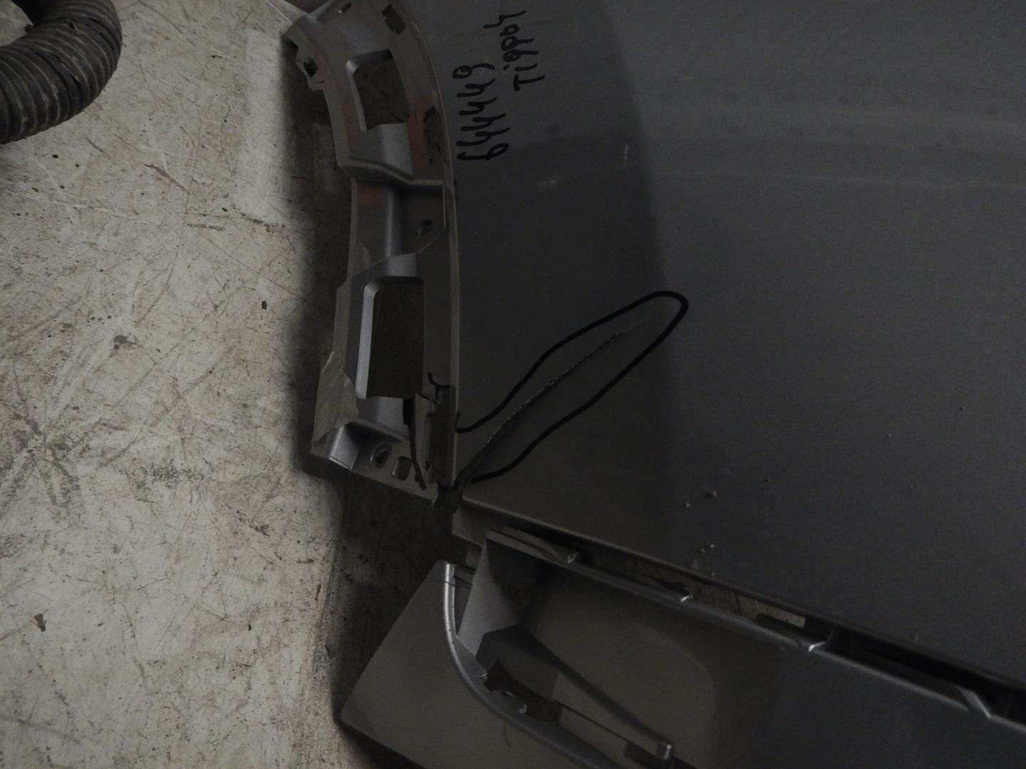 Бампер задний