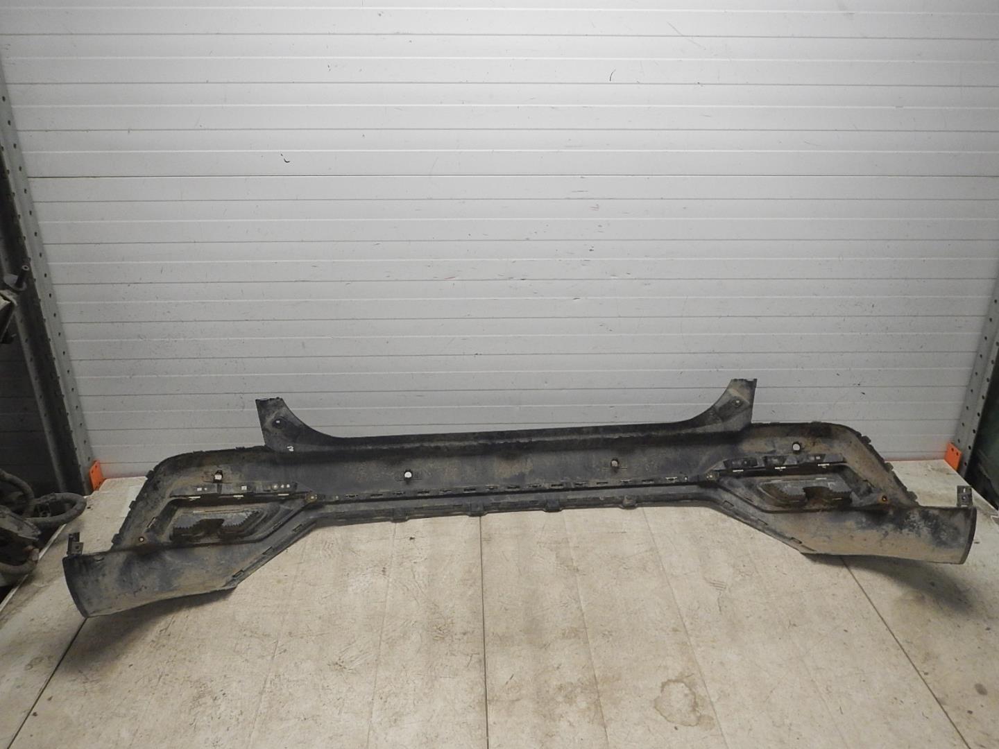 Бампер задний