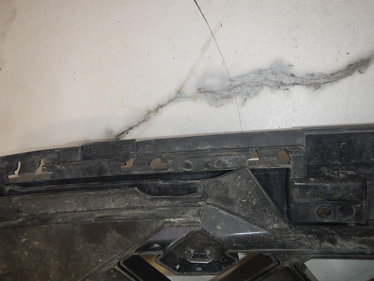 Решетка радиатора