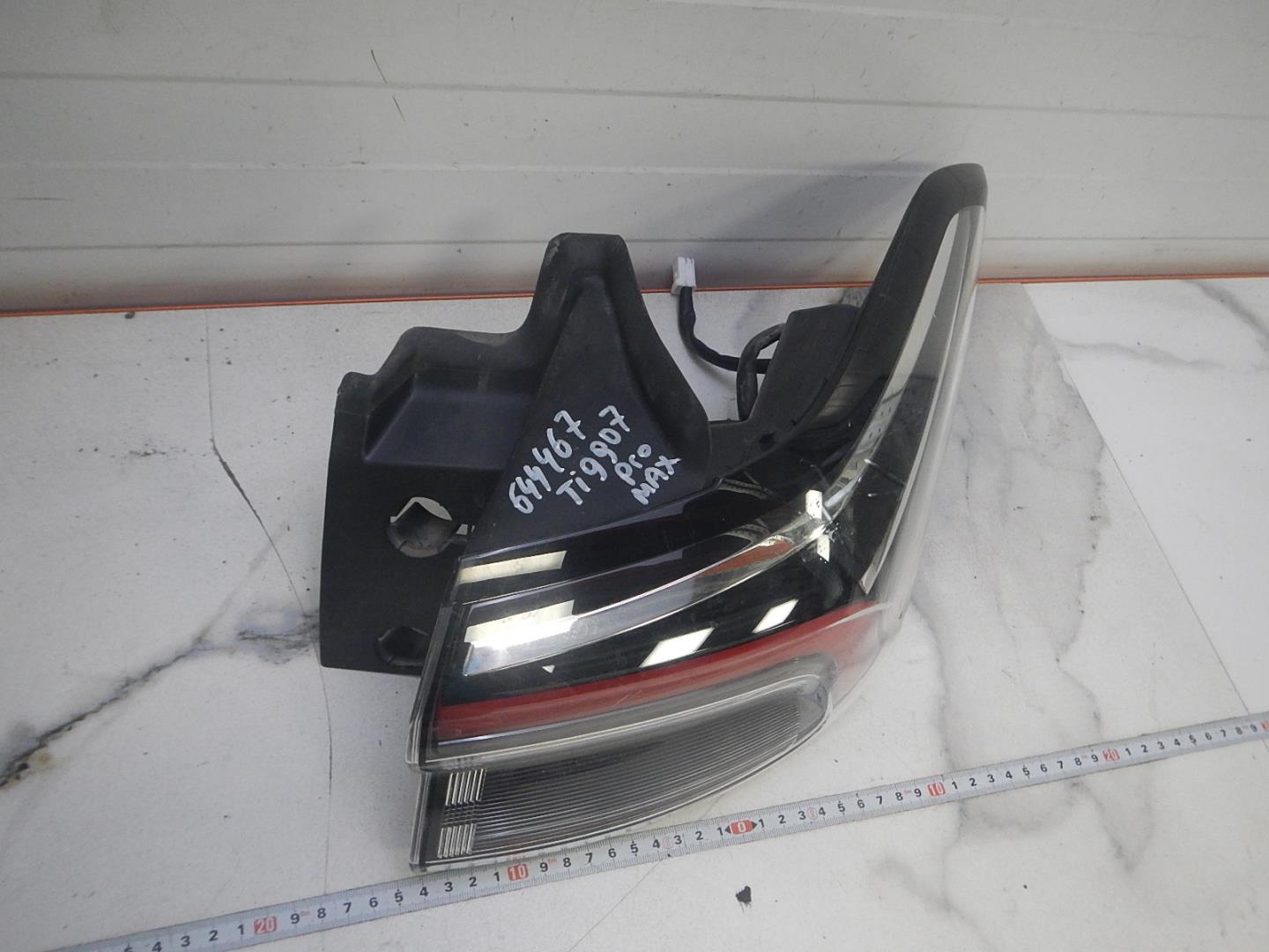 Фонарь задний правый