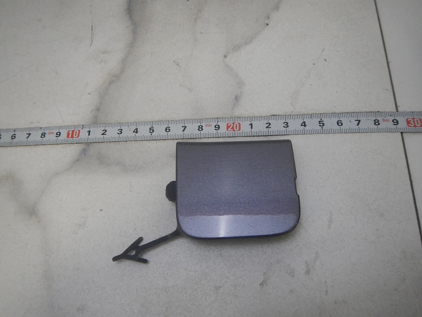 Заглушка буксировочного крюка