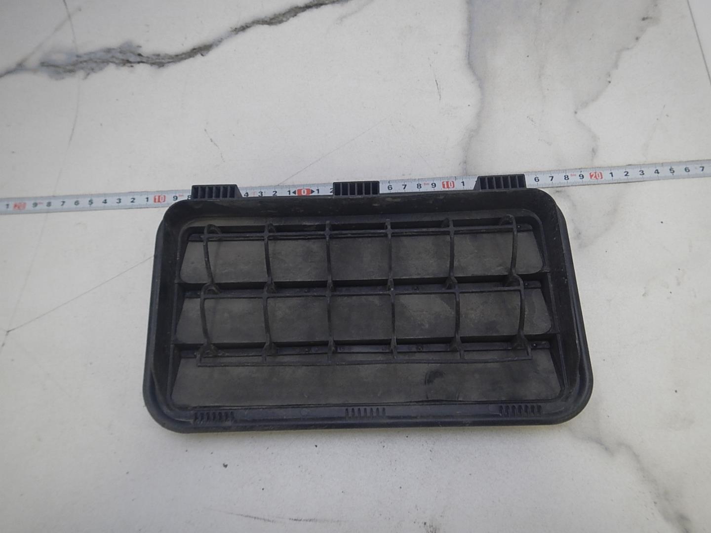 Решетка вентиляционная