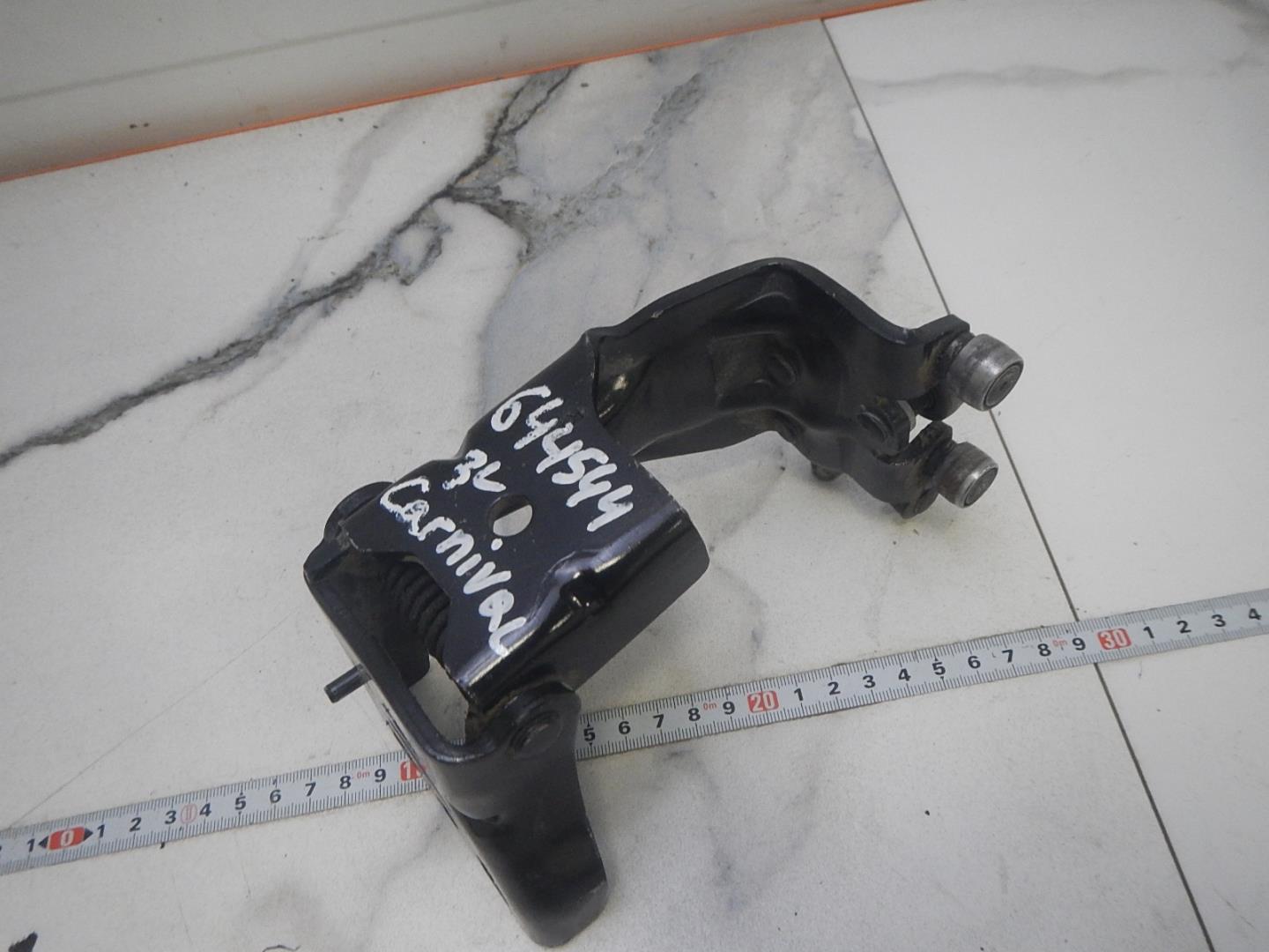 Ролик двери сдвижной верхний