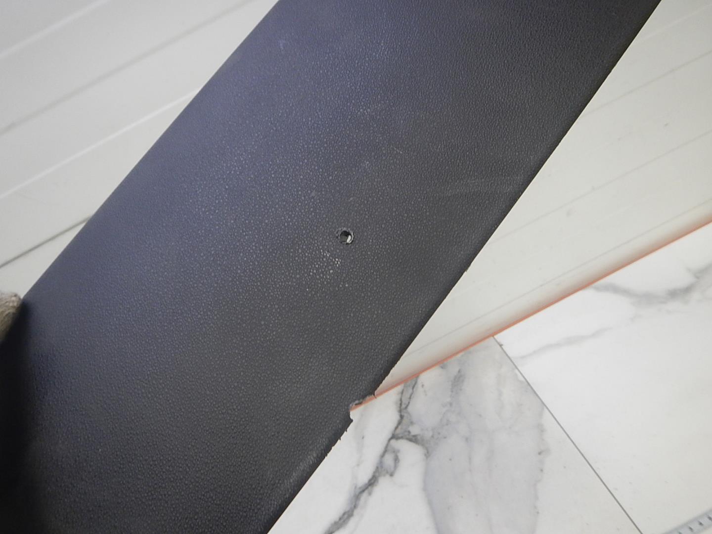 Обшивка двери багажника