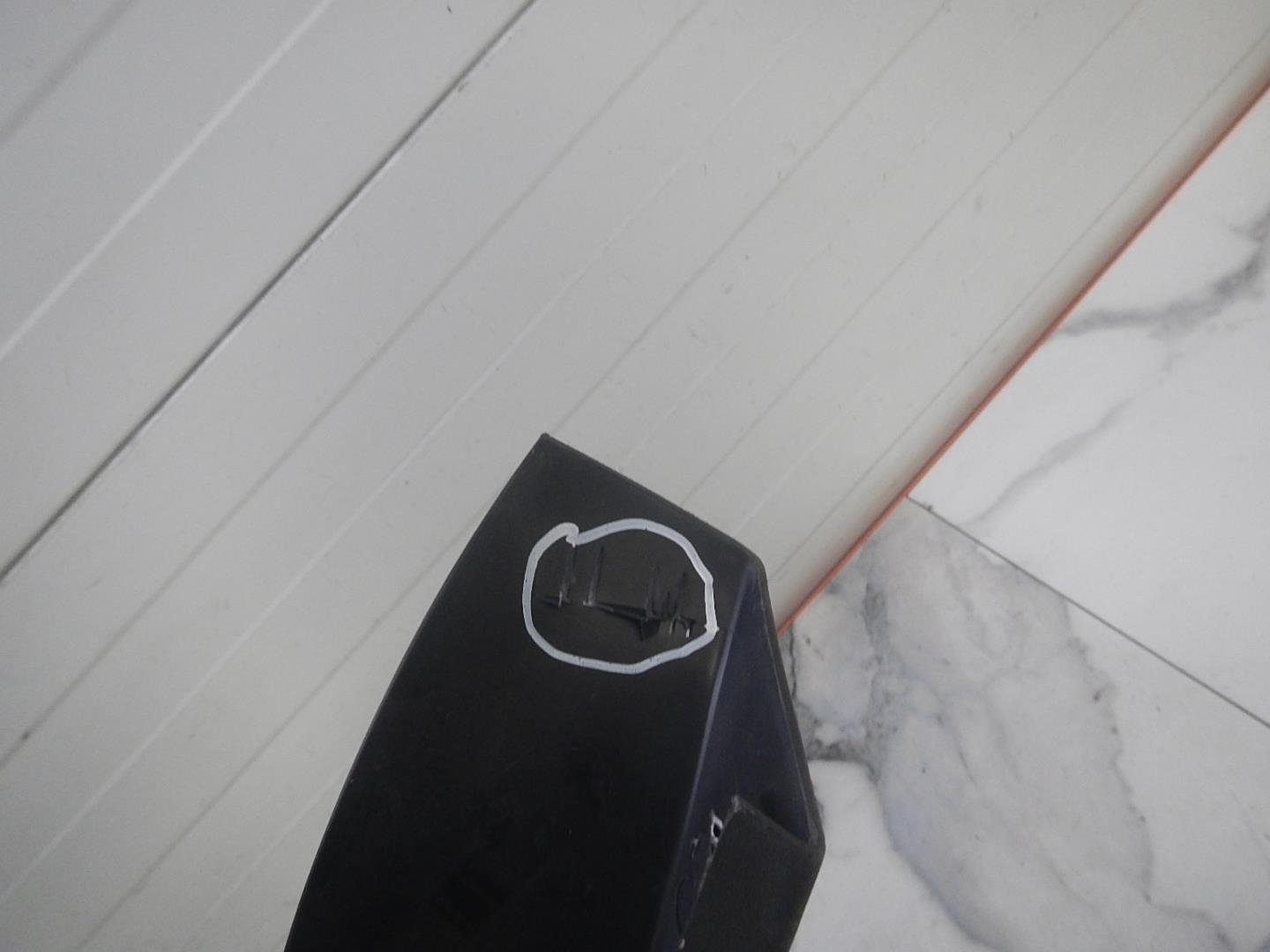 Обшивка двери багажника