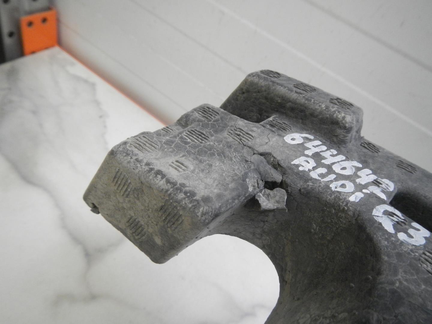 Наполнитель переднего бампера