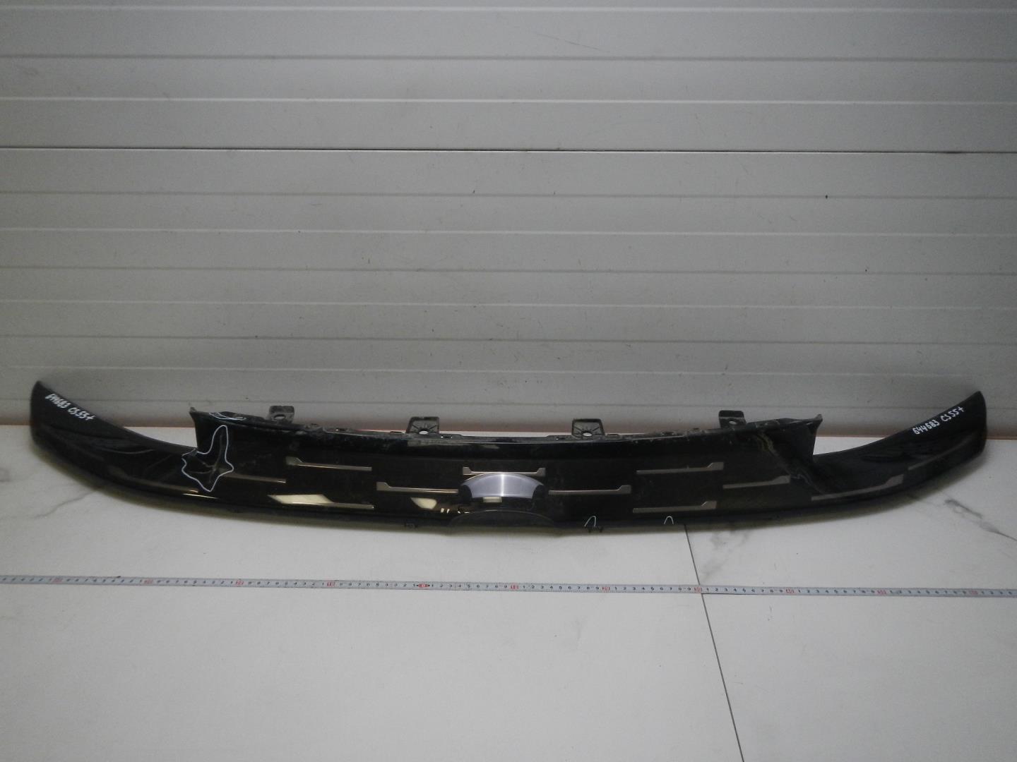 Накладка переднего бампера