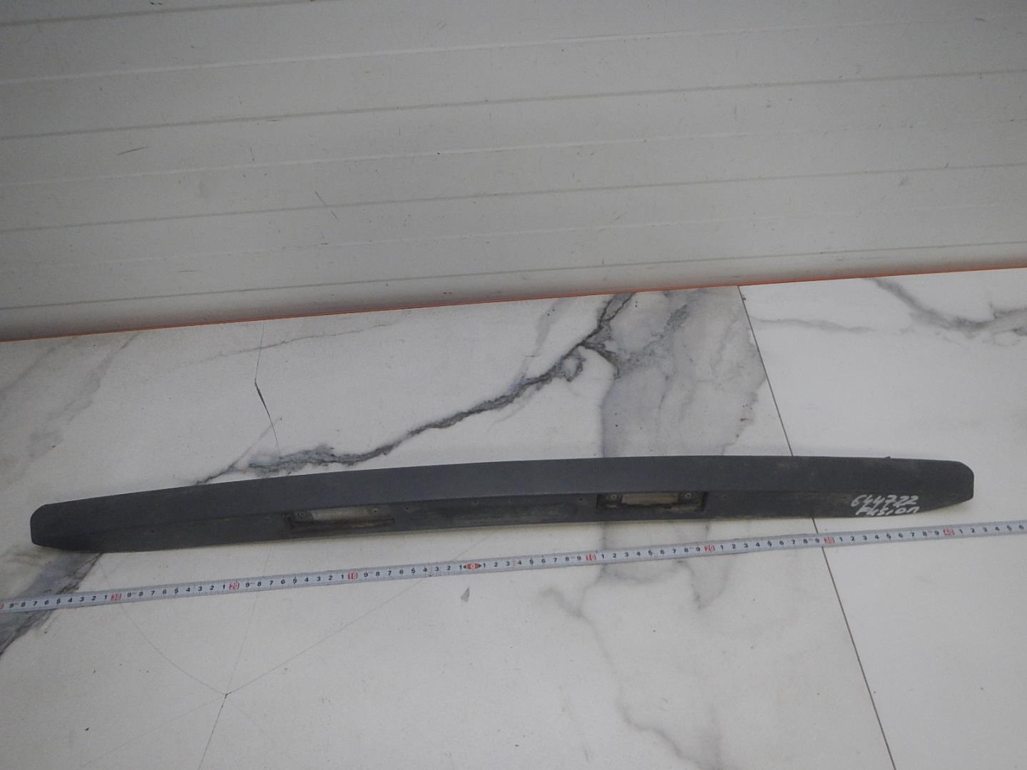 Накладка двери багажника