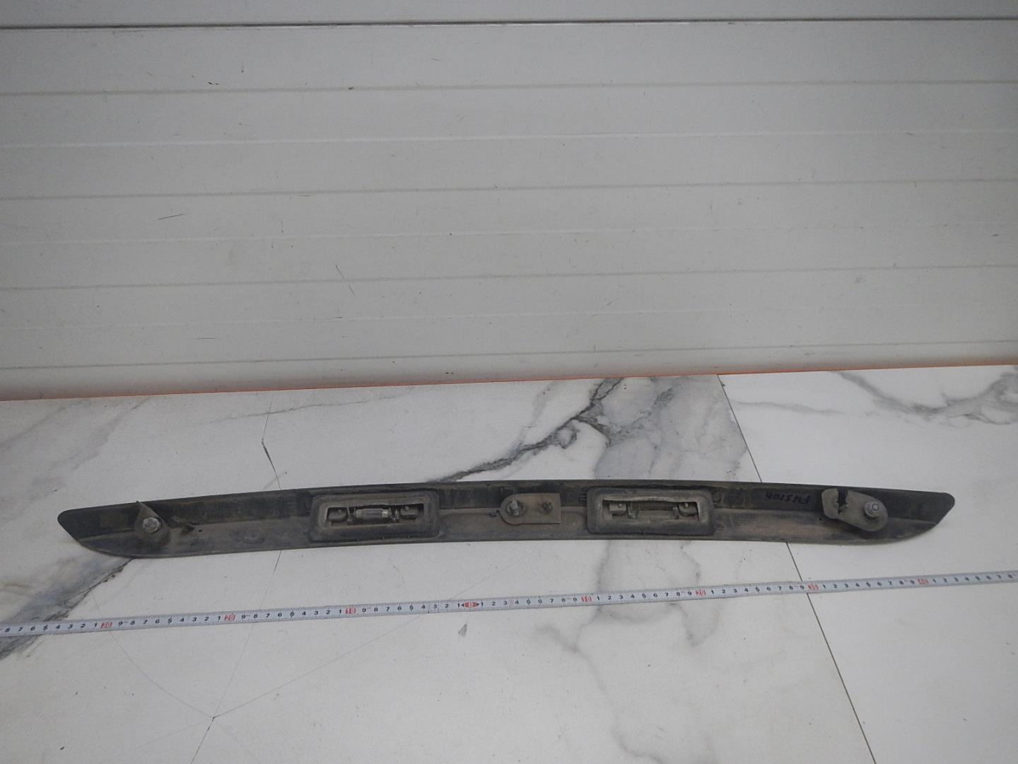 Накладка двери багажника