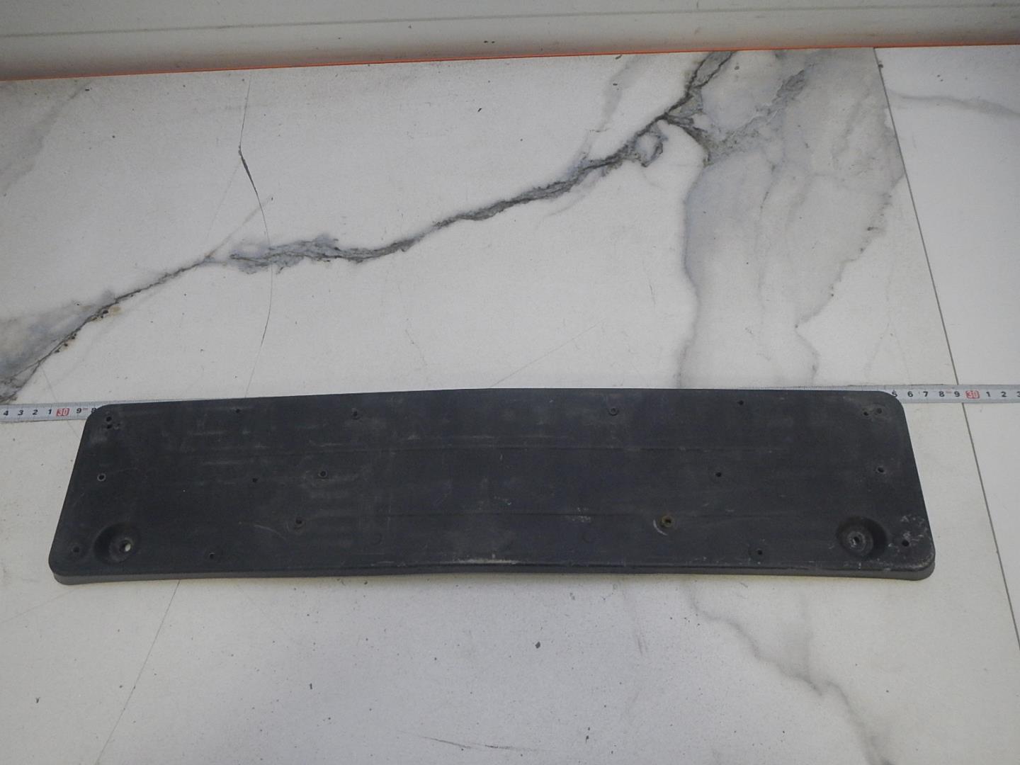 Накладка переднего бампера под номер