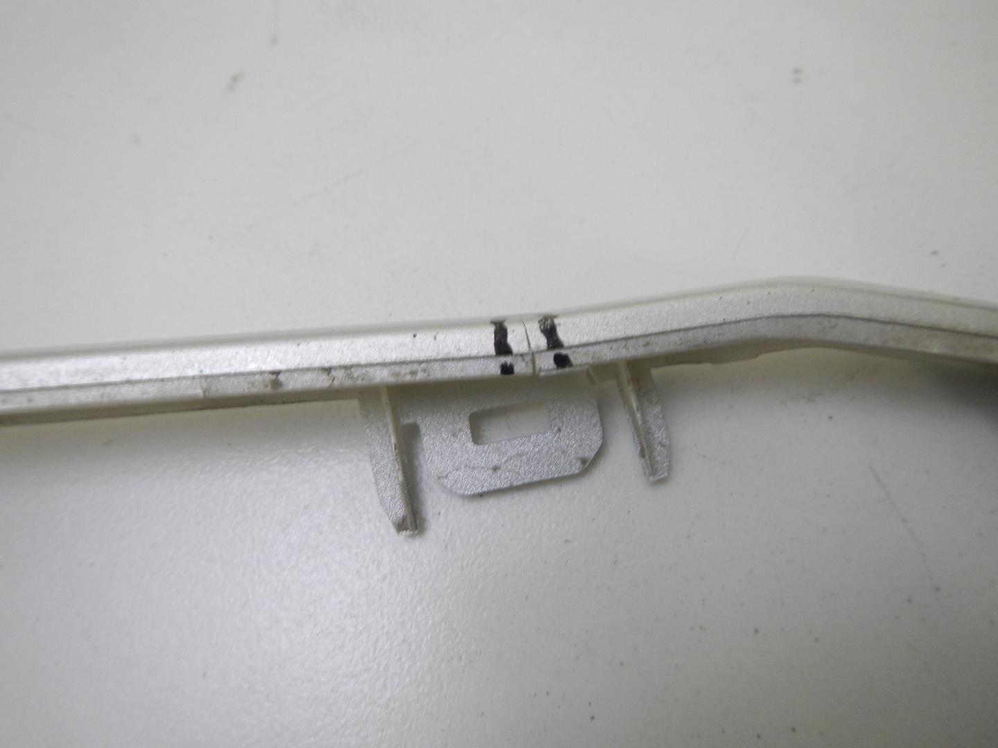 Молдинг заднего бампера