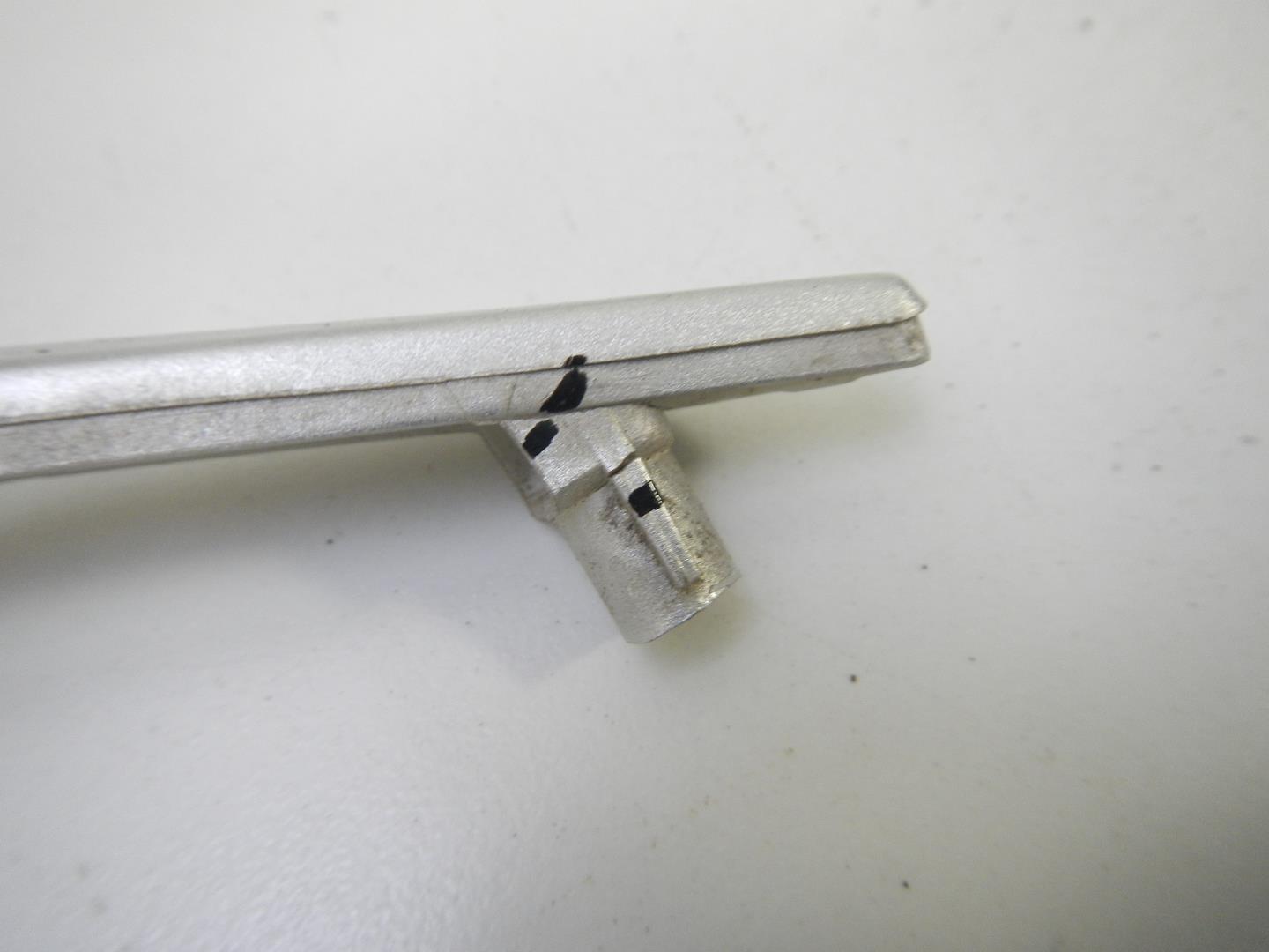 Молдинг заднего бампера