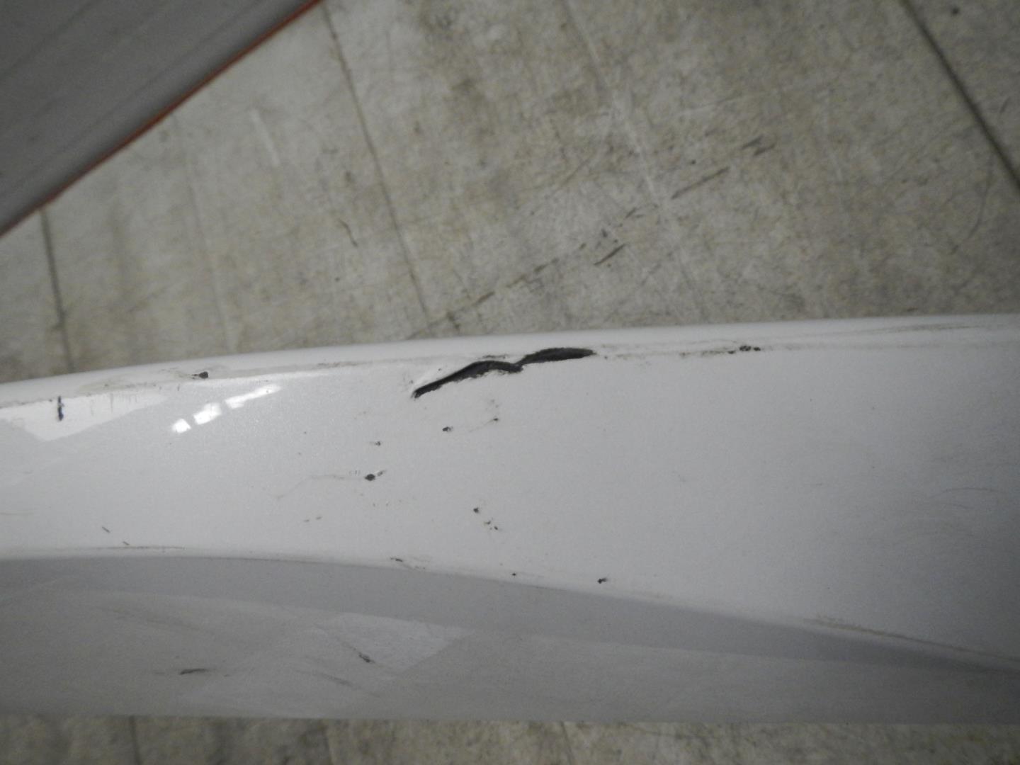 Накладка переднего бампера