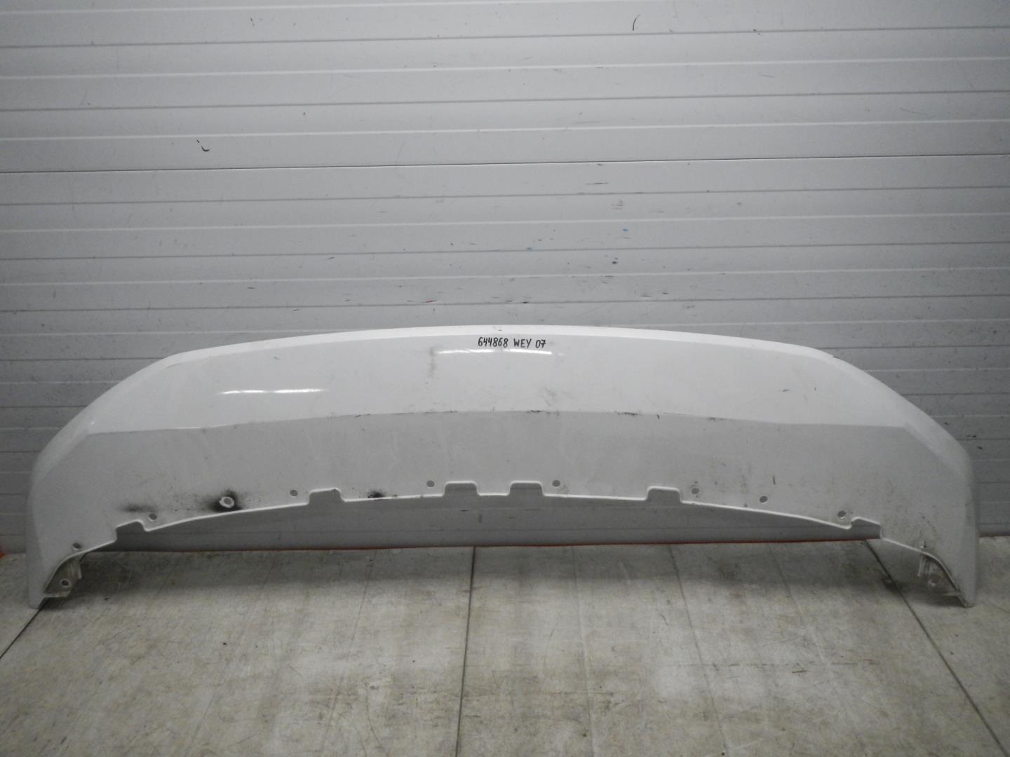 Накладка переднего бампера