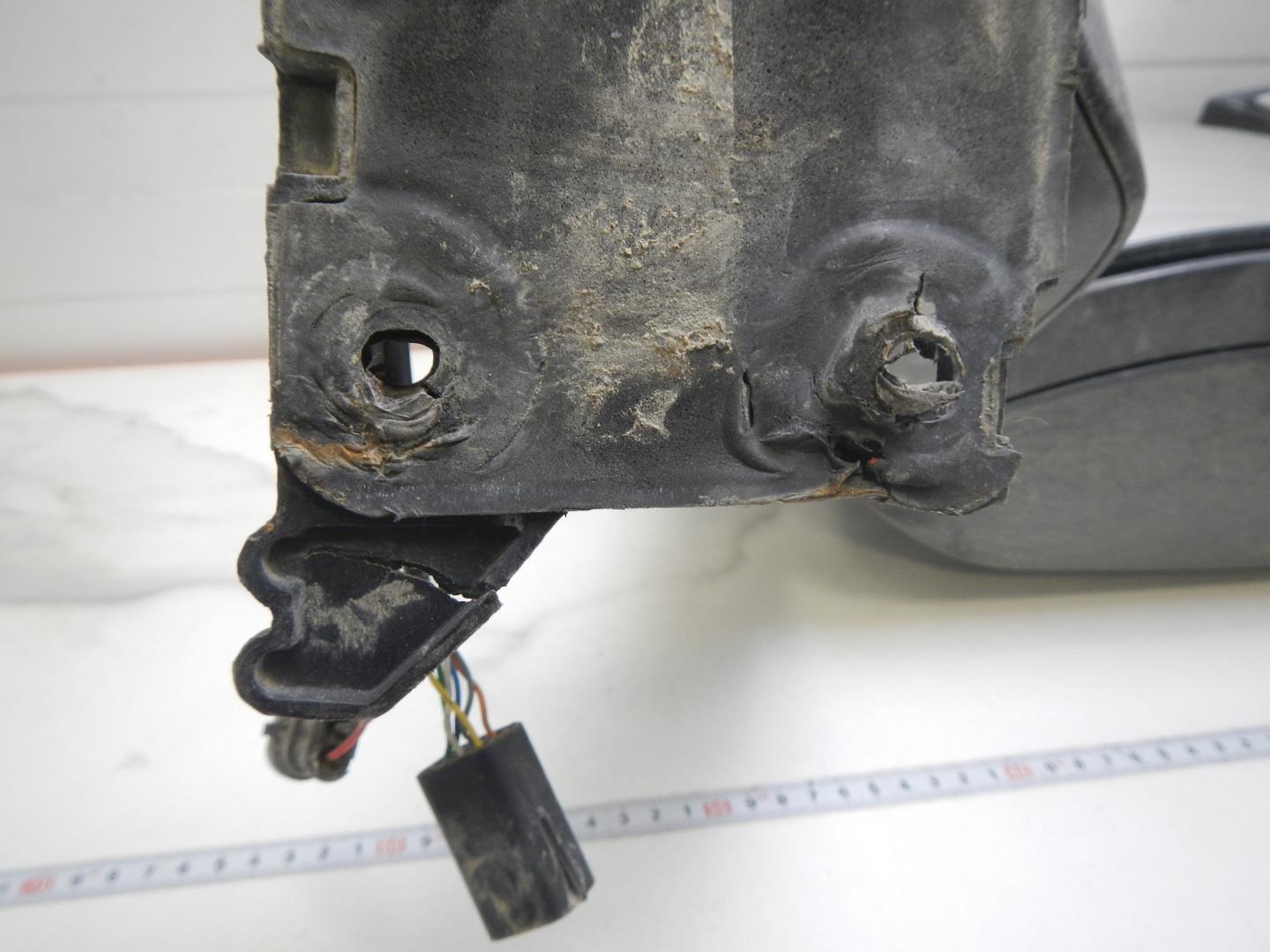 Зеркало левое электрическое