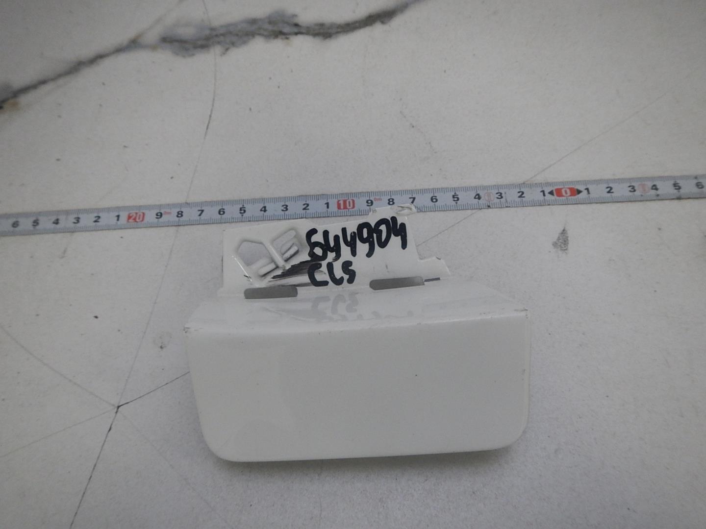 Заглушка буксировочного крюка