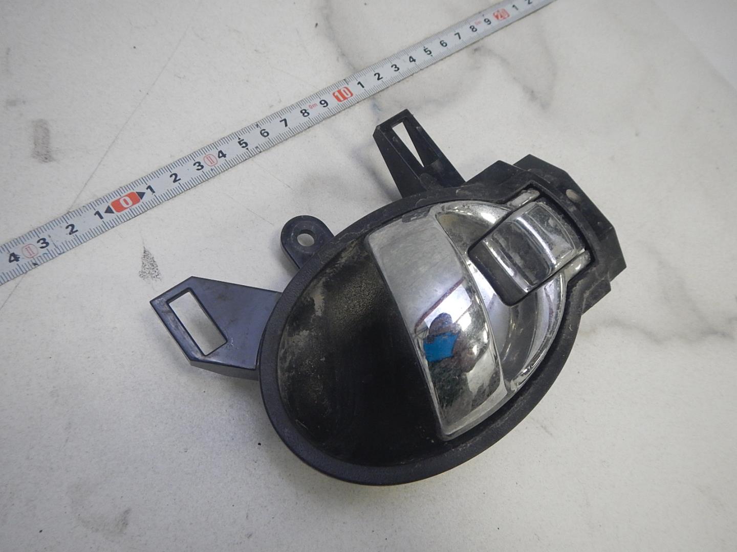 Ручка двери внутренняя левая