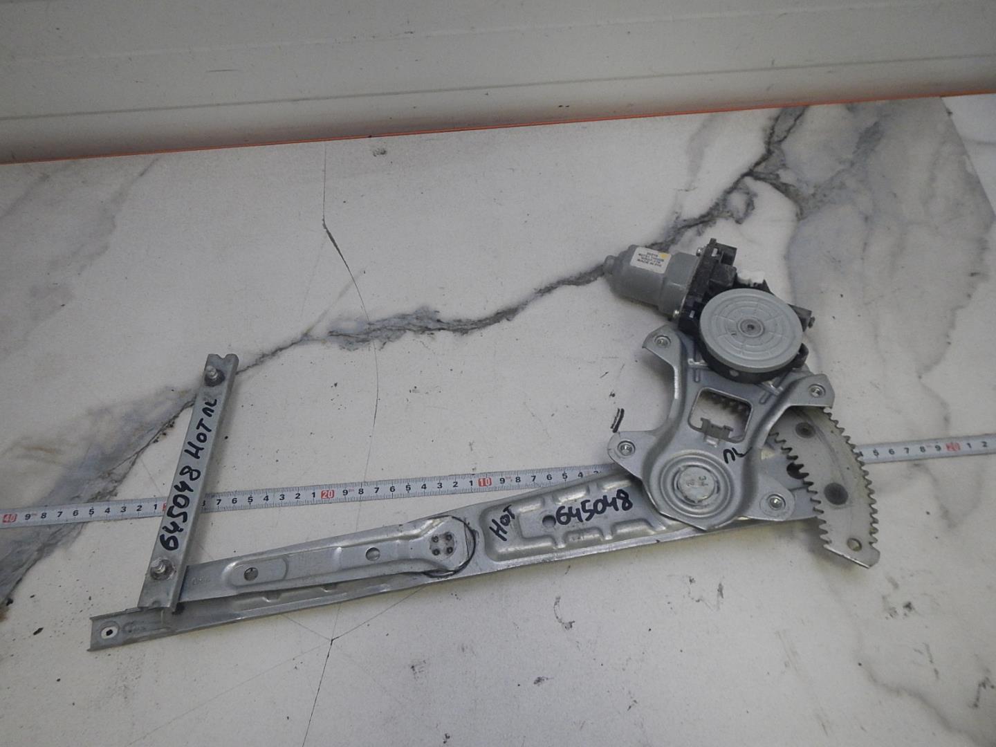 Стеклоподъемник электр. передний левый