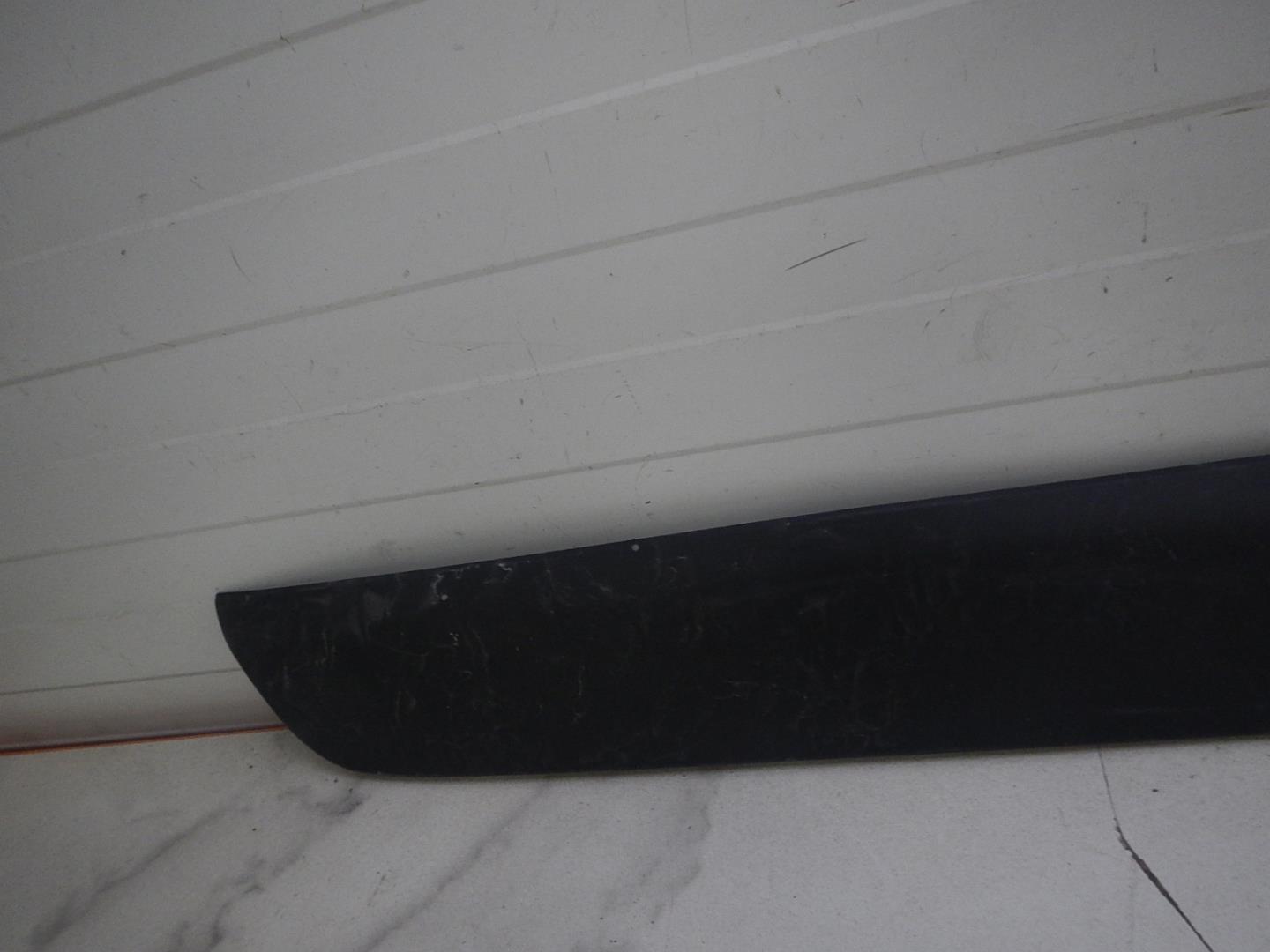 Накладка двери багажника