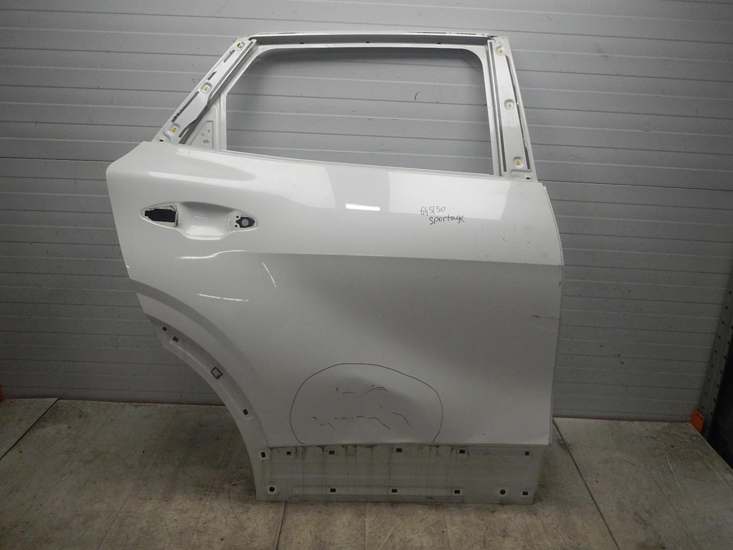 Дверь задняя правая