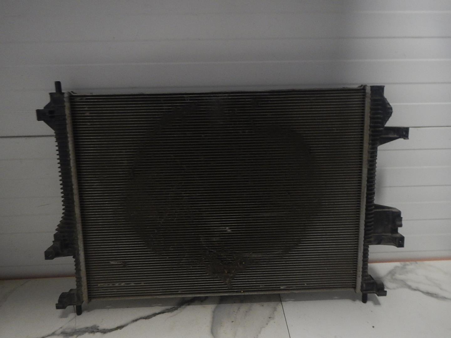 Радиатор охлаждения двигателя основной
