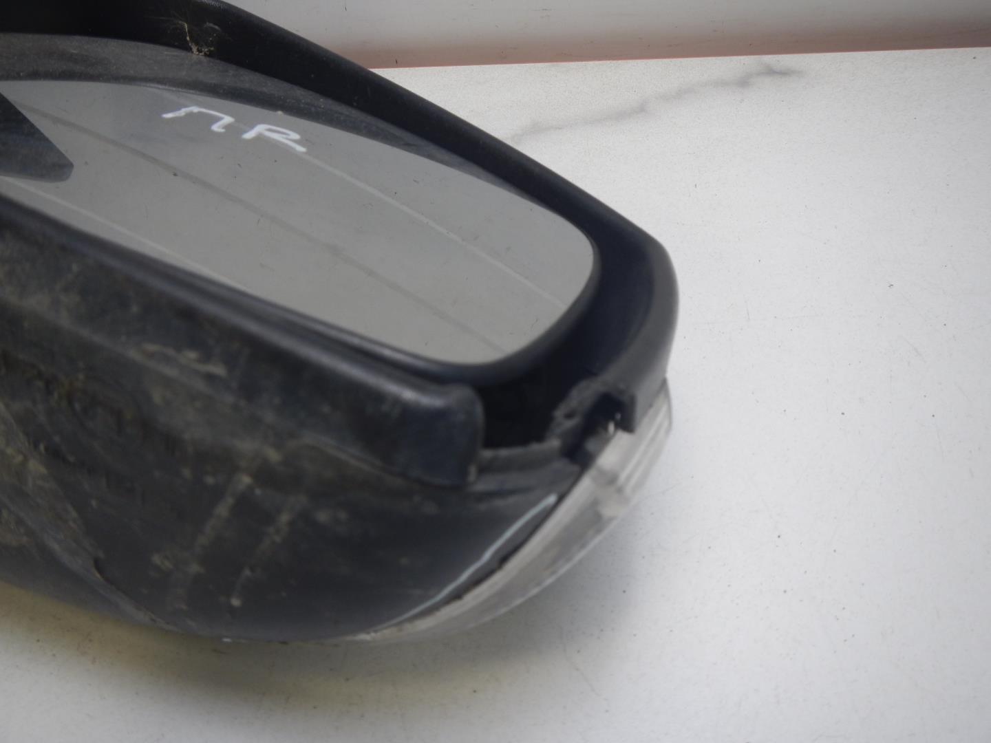 Зеркало правое электрическое