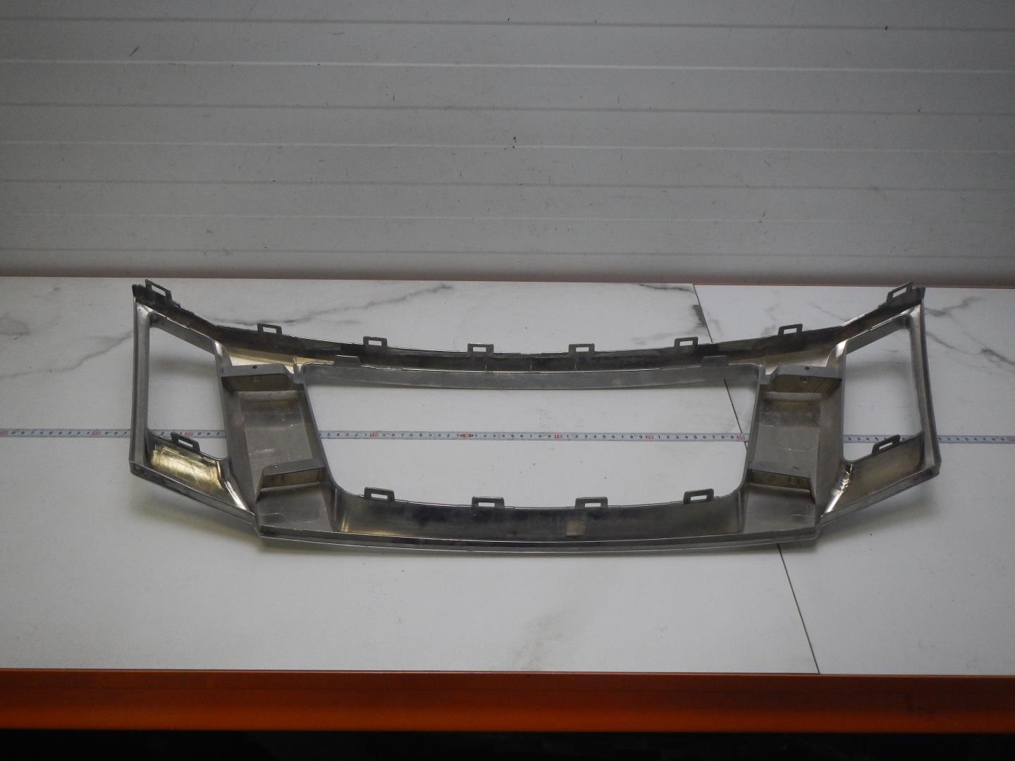 Накладка на решетку радиатора