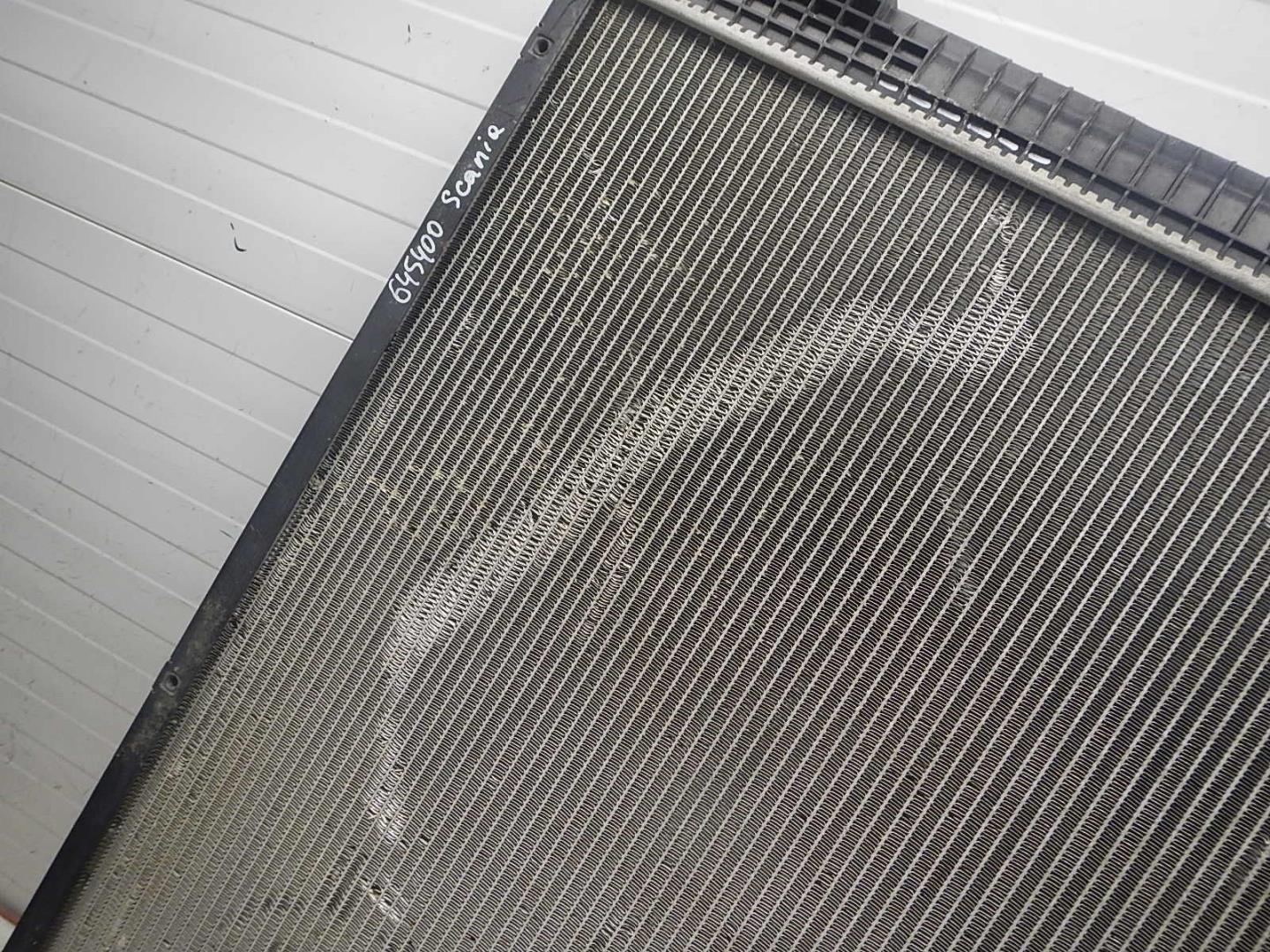 Радиатор охлаждения двигателя основной