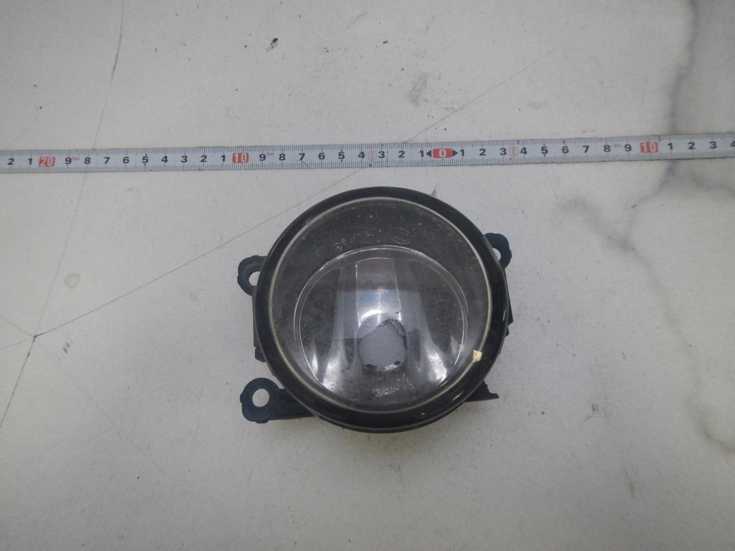 Фара противотуманная левая