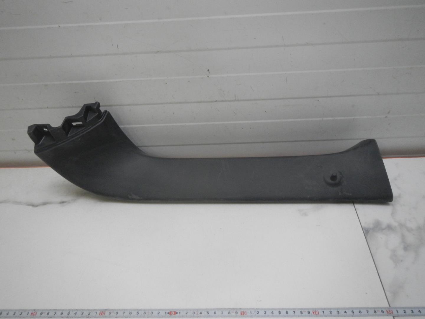 Обшивка крышки багажника