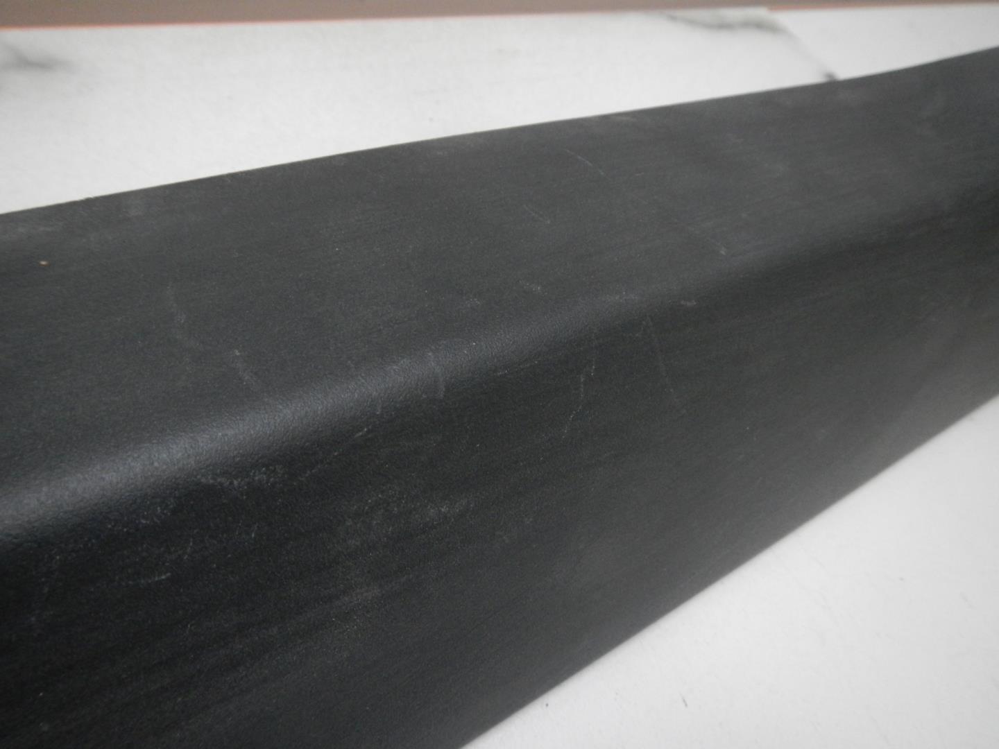 Обшивка крышки багажника