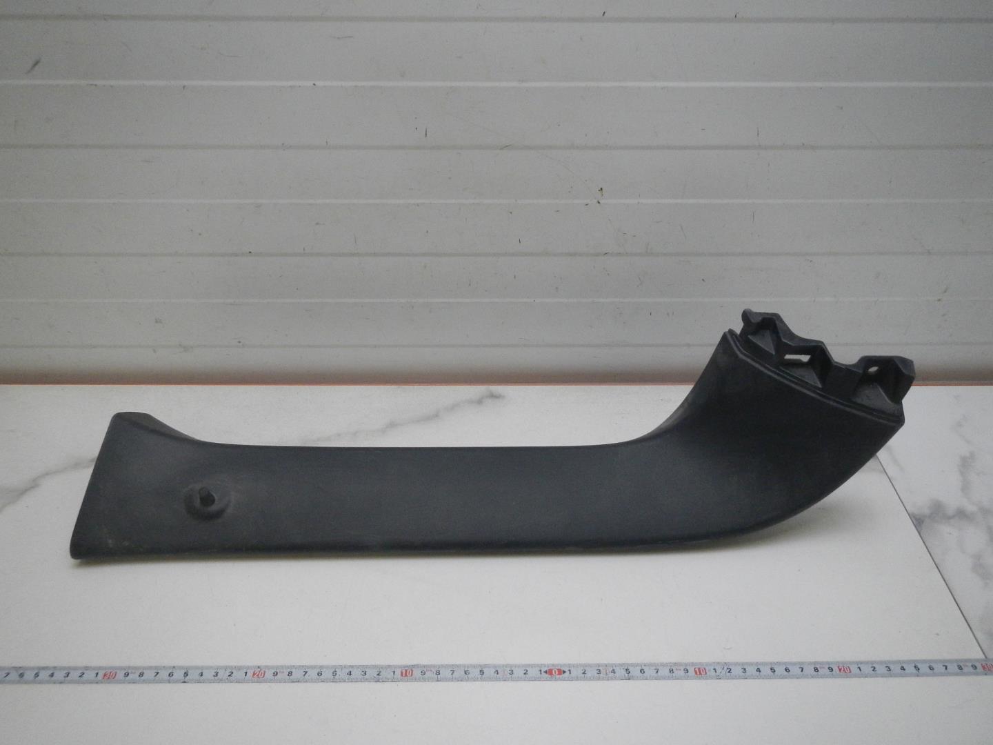 Обшивка крышки багажника