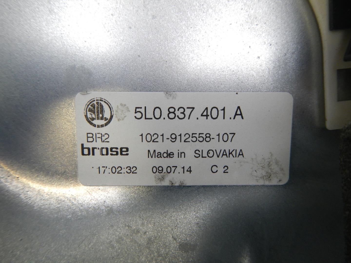 Стеклоподъемник электр. передний левый