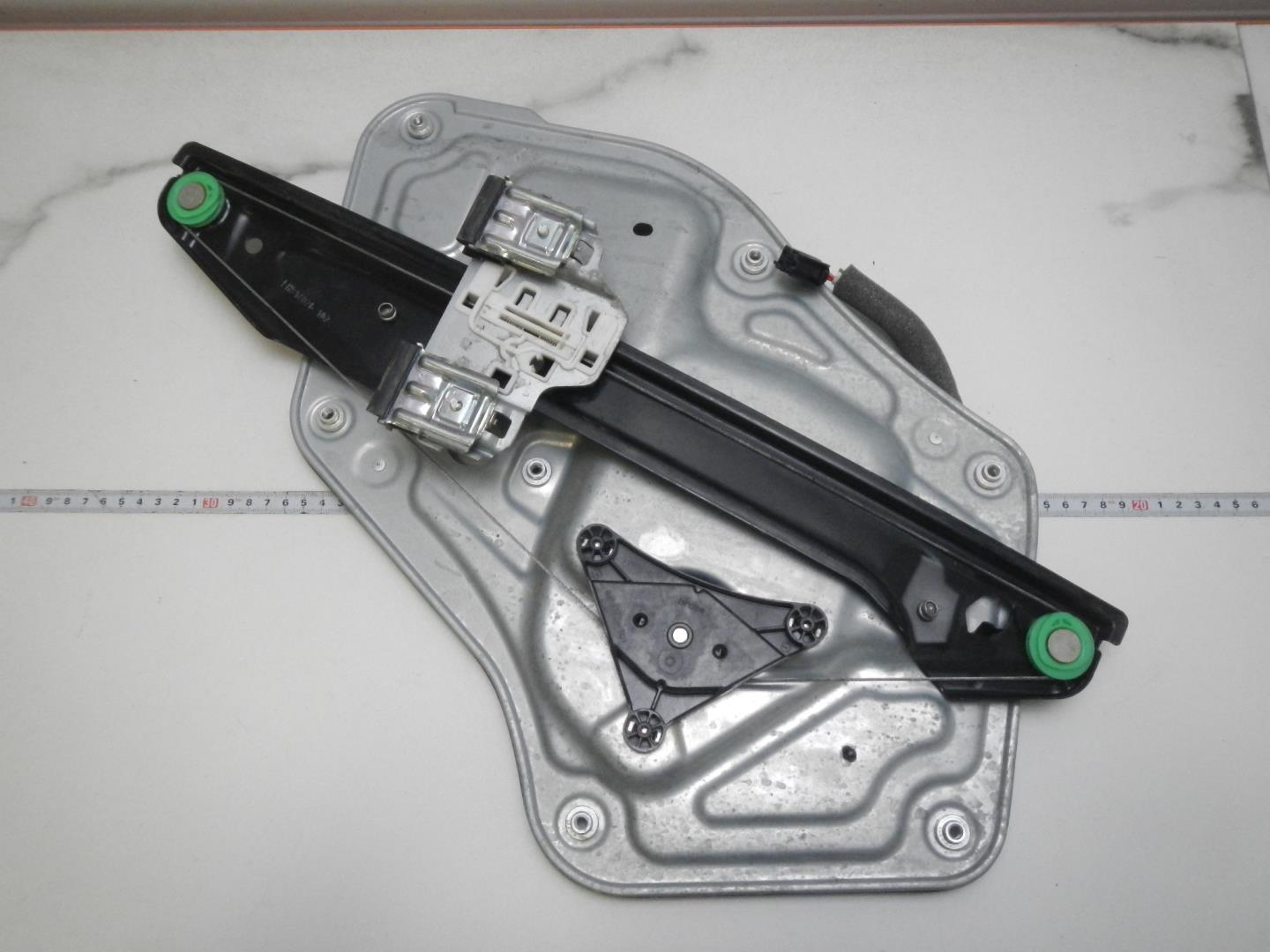 Стеклоподъемник электр. передний левый