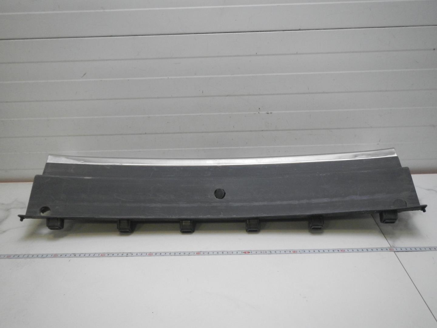 Обшивка багажника