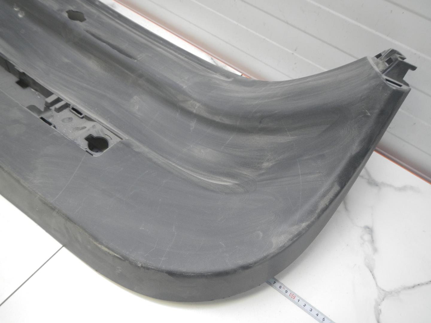 Обшивка крышки багажника