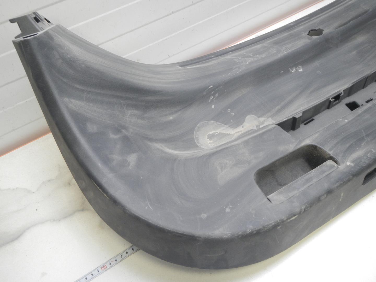 Обшивка крышки багажника