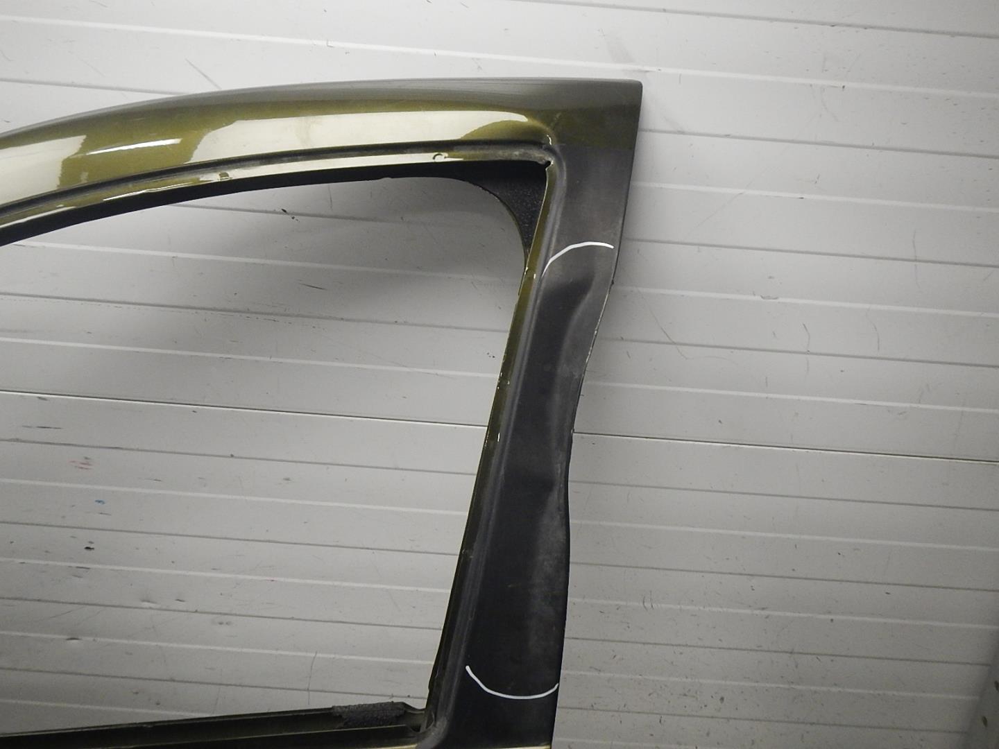 Дверь передняя левая