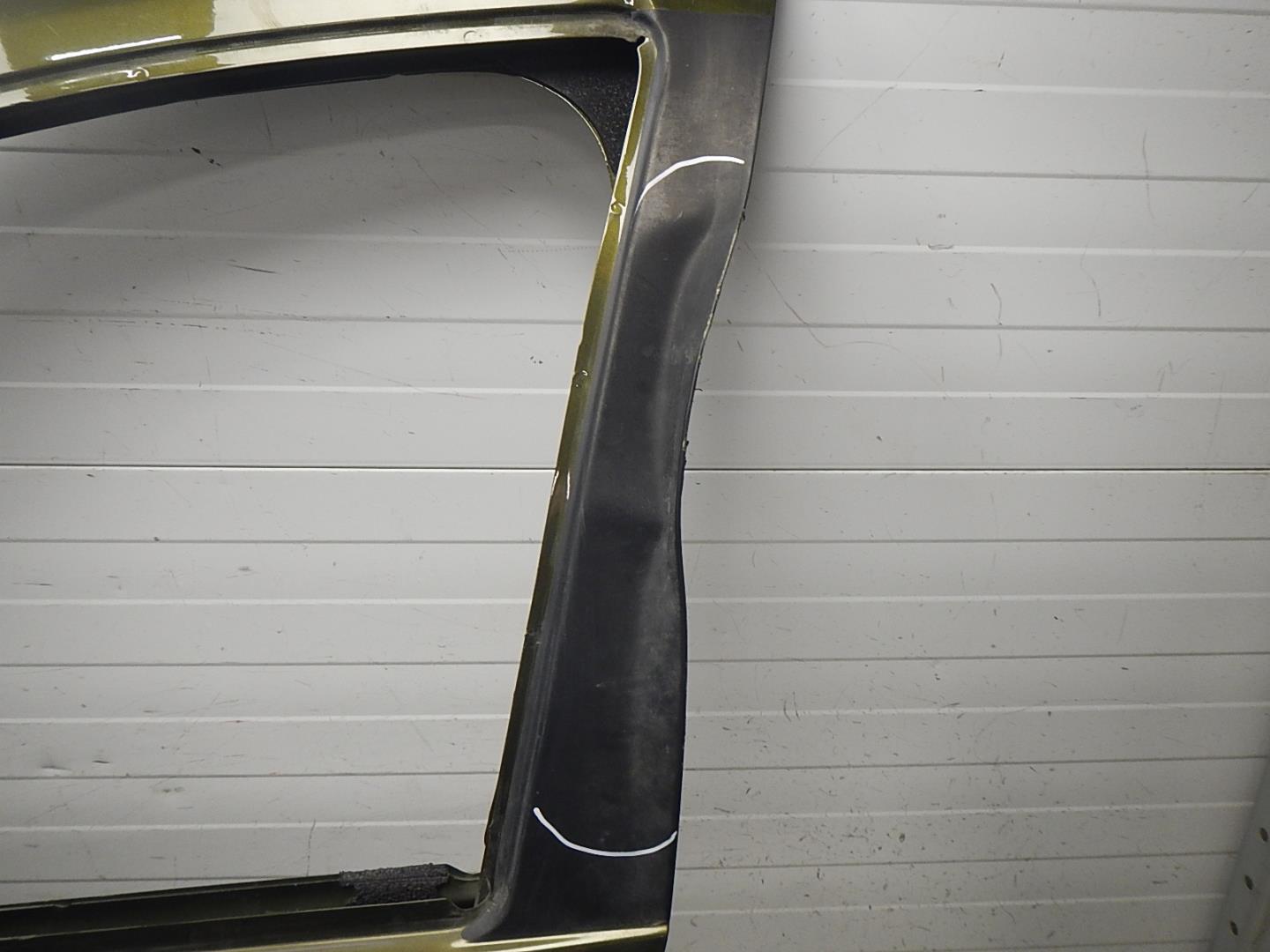 Дверь передняя левая