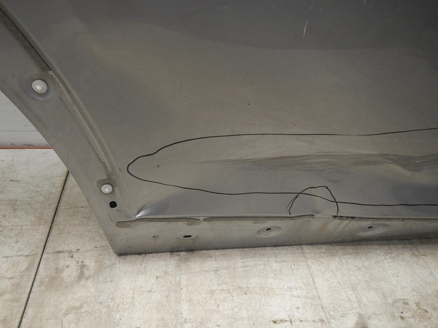 Дверь задняя правая