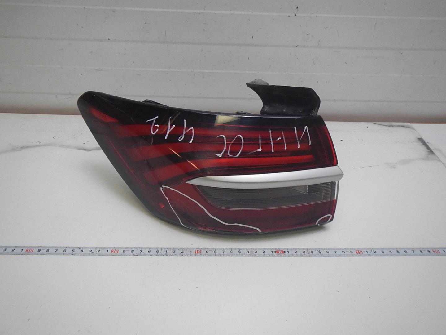 Фонарь задний левый