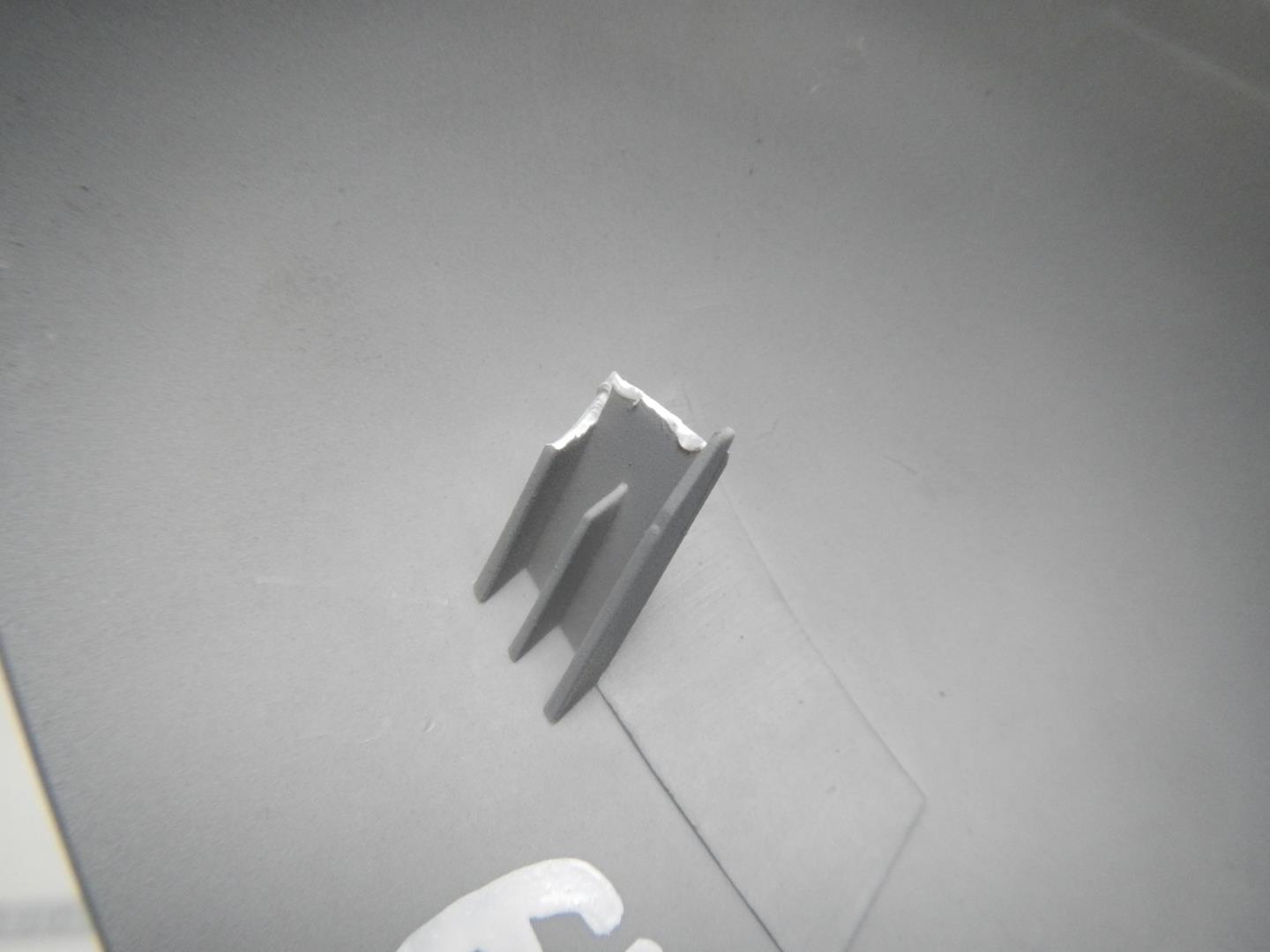 Крышка зеркала внутренняя левая