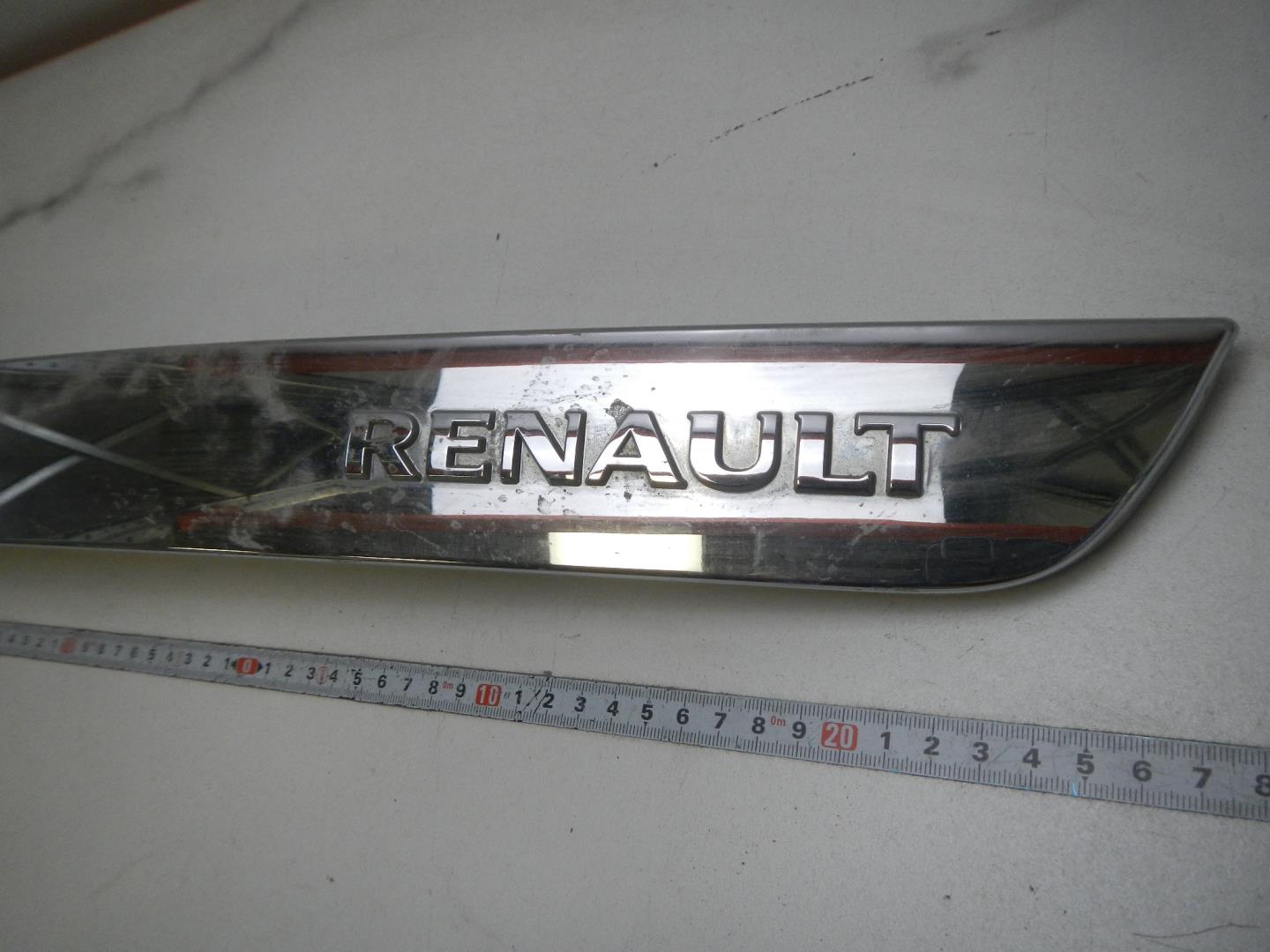 Накладка двери багажника